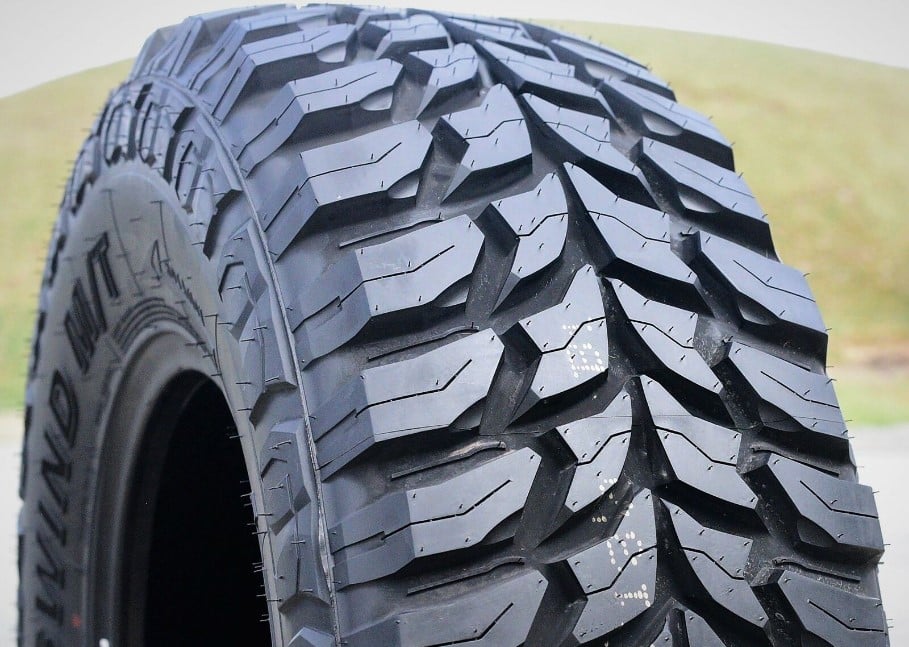 305 70r16 mud tires