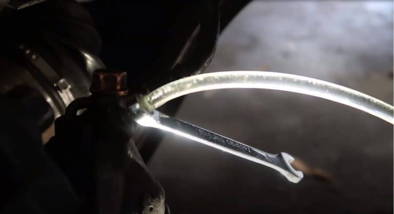 how to get air out of your brake lines