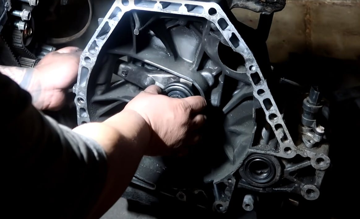 install the Honda D15B7 engine in your vehicle