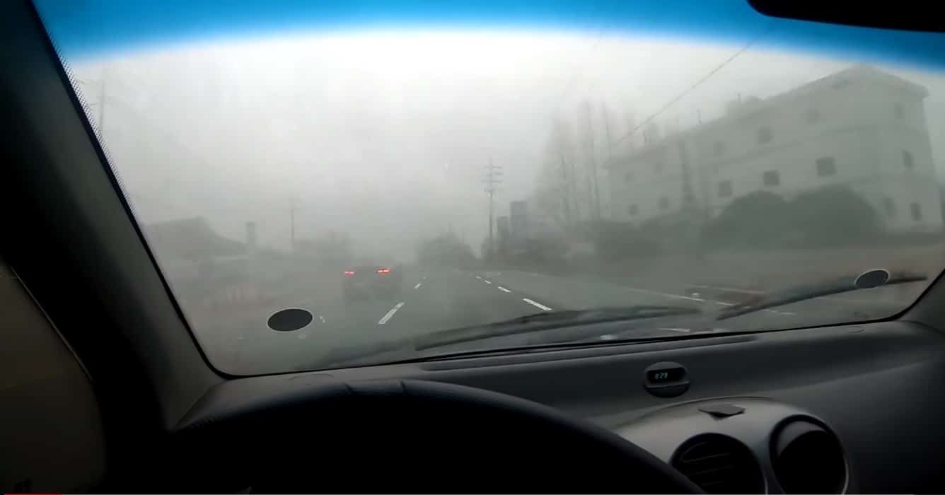 how to defog a windshield