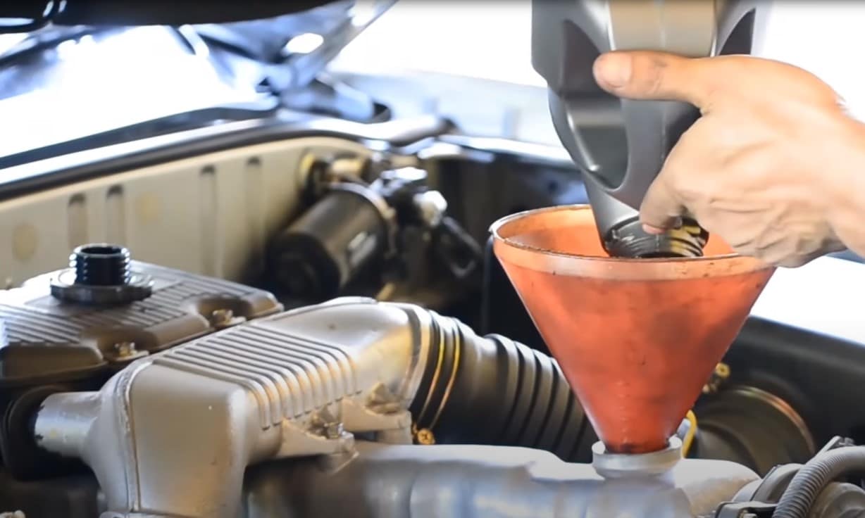 does changing transmission fluid improve performance