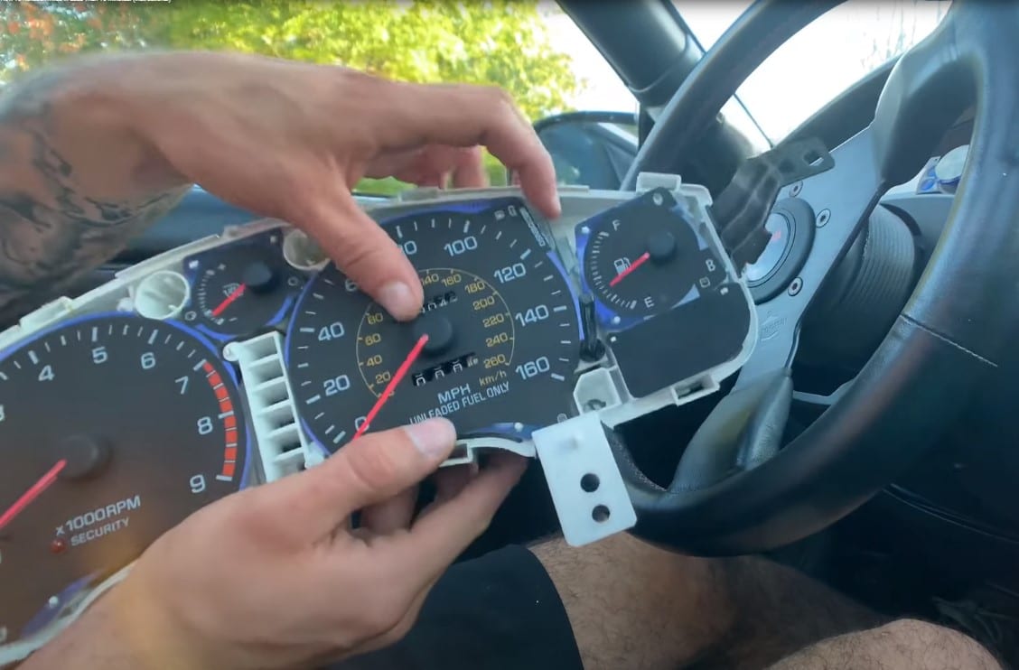 how to reset a car's mileage