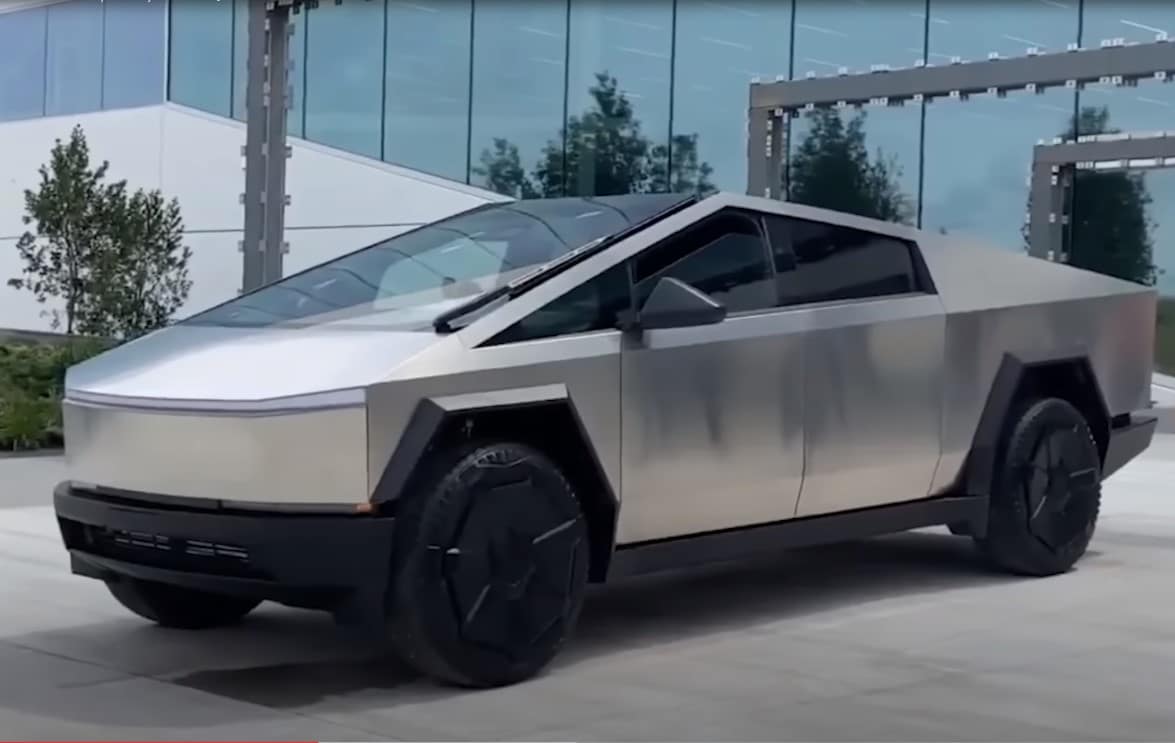 Tesla Cybertruck Wrapped Like a Ford F-150