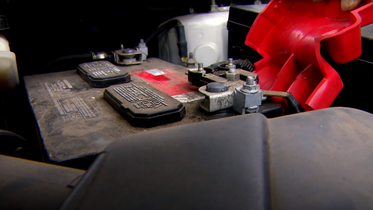how to protect your car battery in cold weather